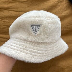 Guess Cream Bucket Hat